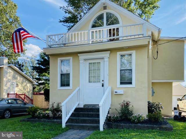 408 8TH Avenue - Photo 1