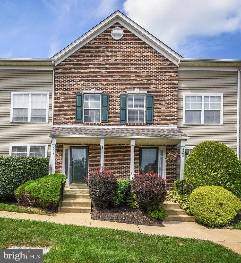 5406 Simpson Circle - Photo 1