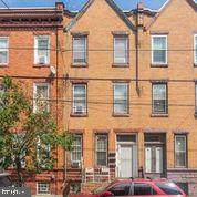 1605 5TH Street - Photo 1