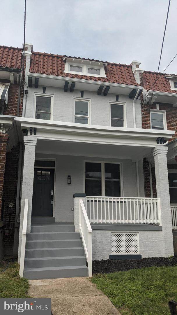 629 Farragut Street - Photo 1