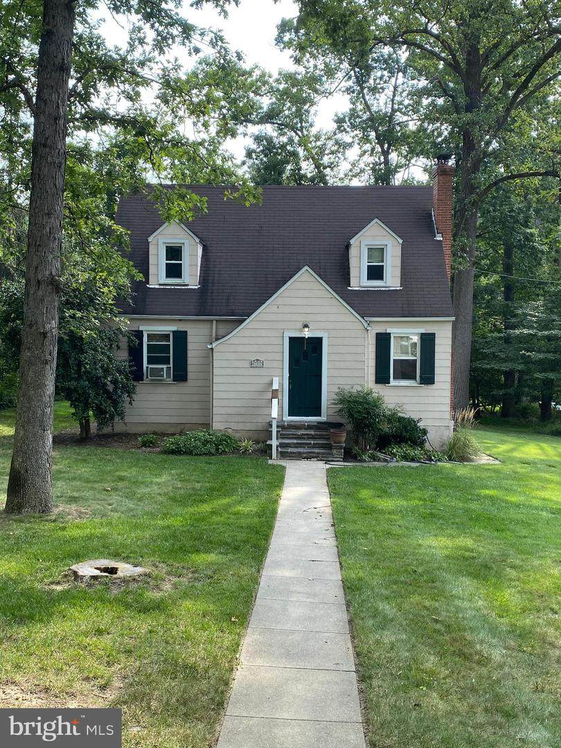 6707 Sherwood Road - Photo 1