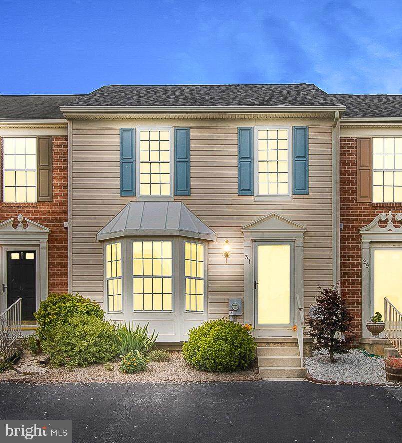 31 Newtown Place - Photo 1
