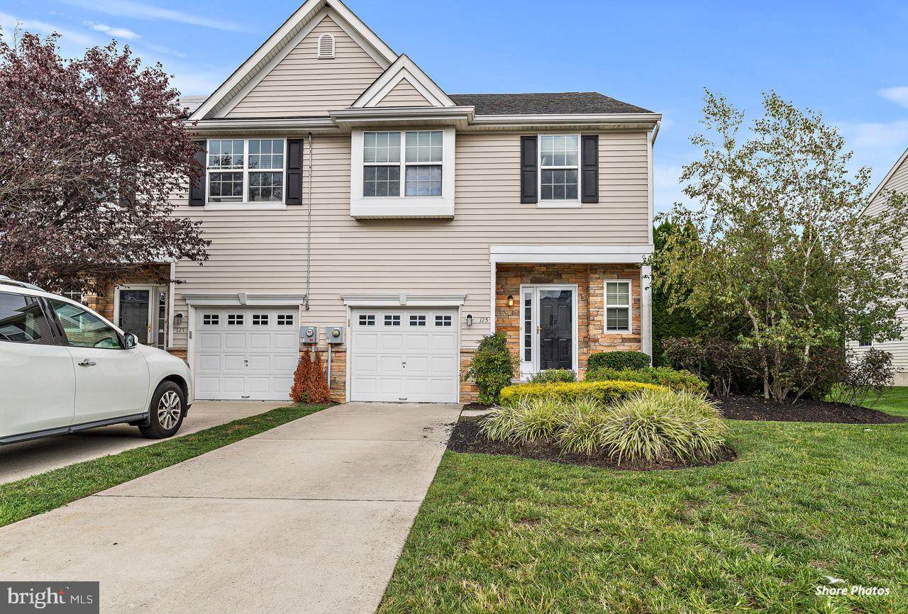125 Oakridge Drive - Photo 1