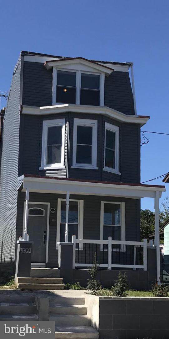 1309 28TH Street - Photo 1