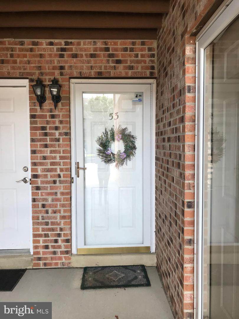 53 Dover Court - Photo 1