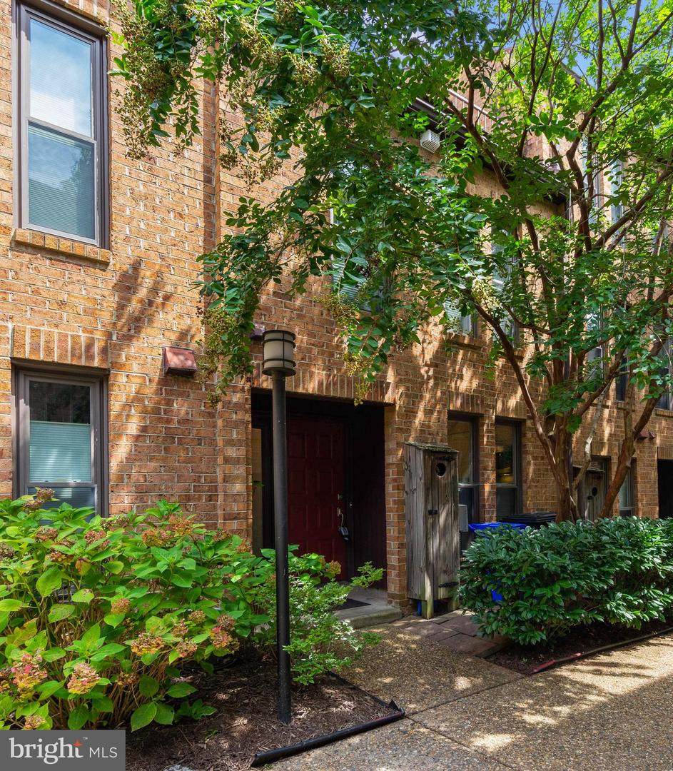 4411 7TH Street - Photo 1