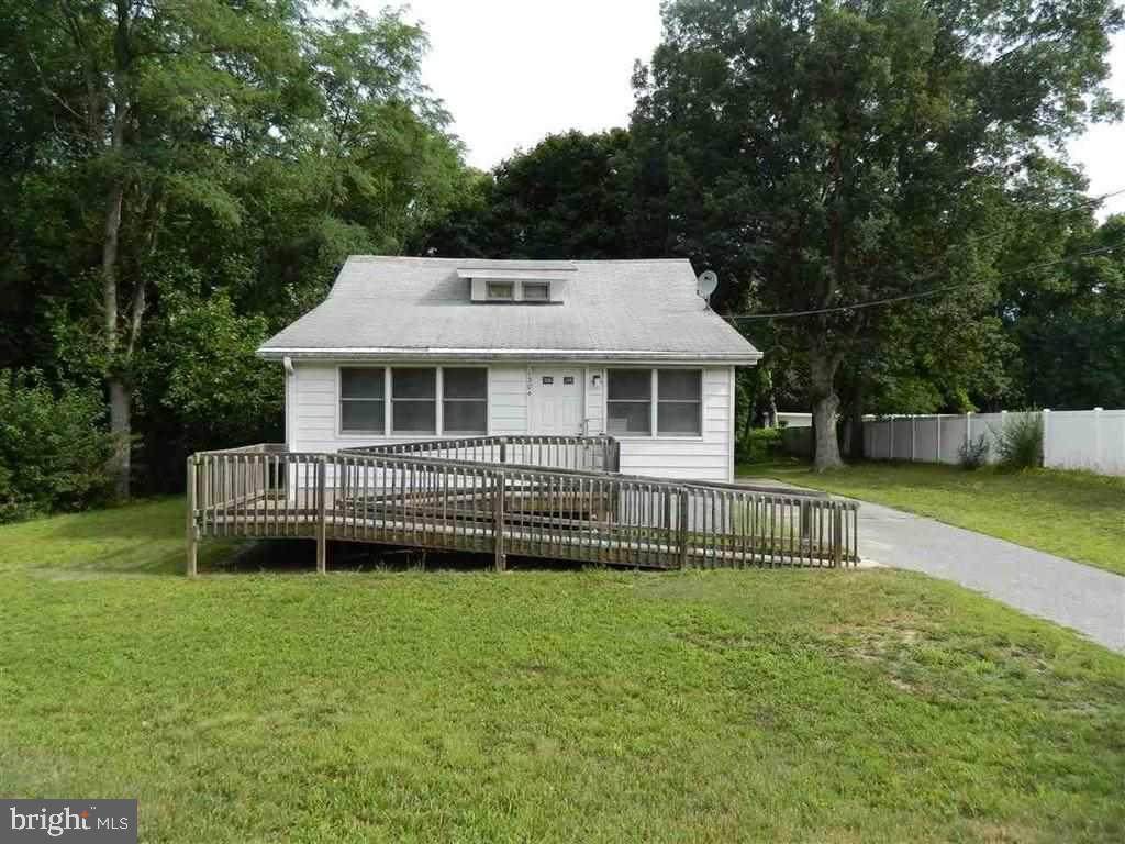 1304 Garrison Road - Photo 1