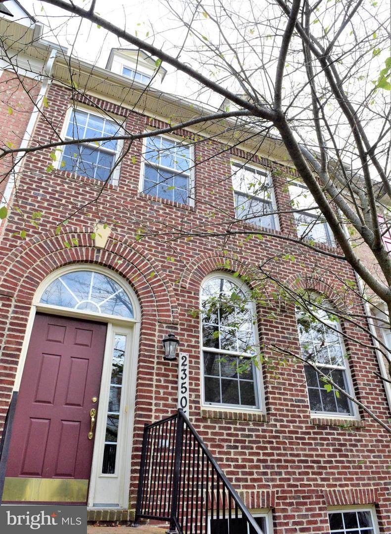 23505 Gardenside Place - Photo 1