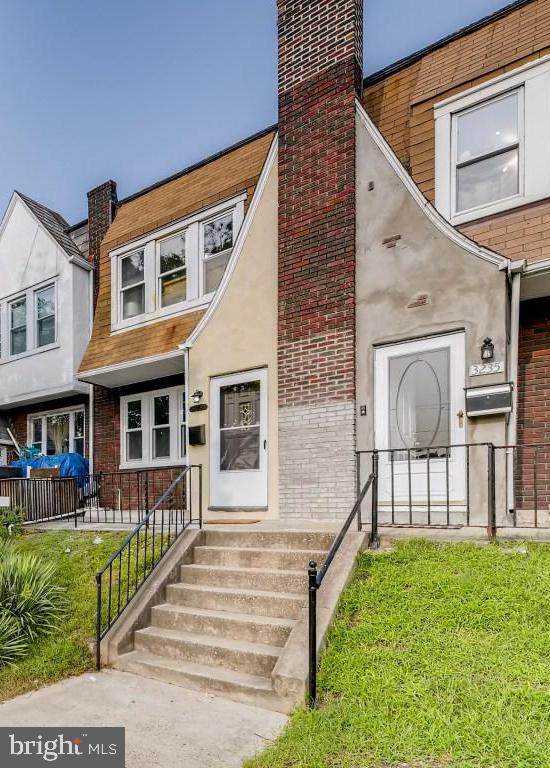 3233 Dundalk Avenue - Photo 1