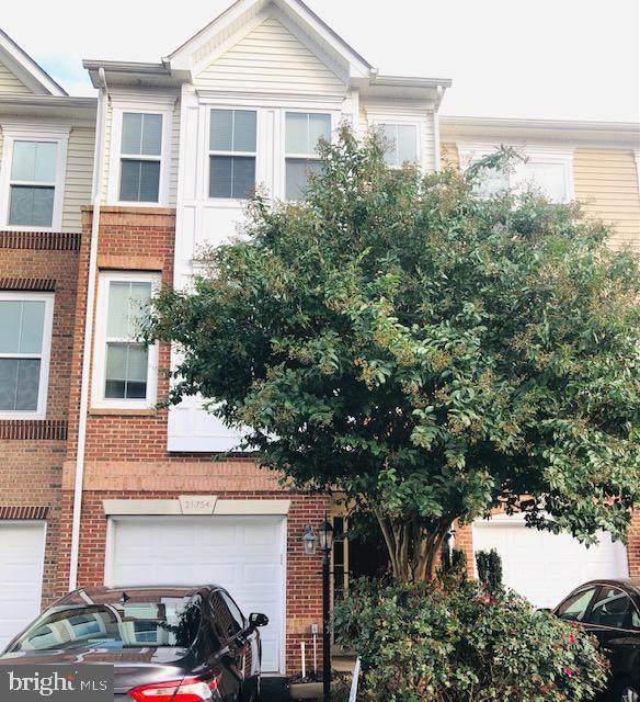 21754 Harroun Terrace - Photo 1
