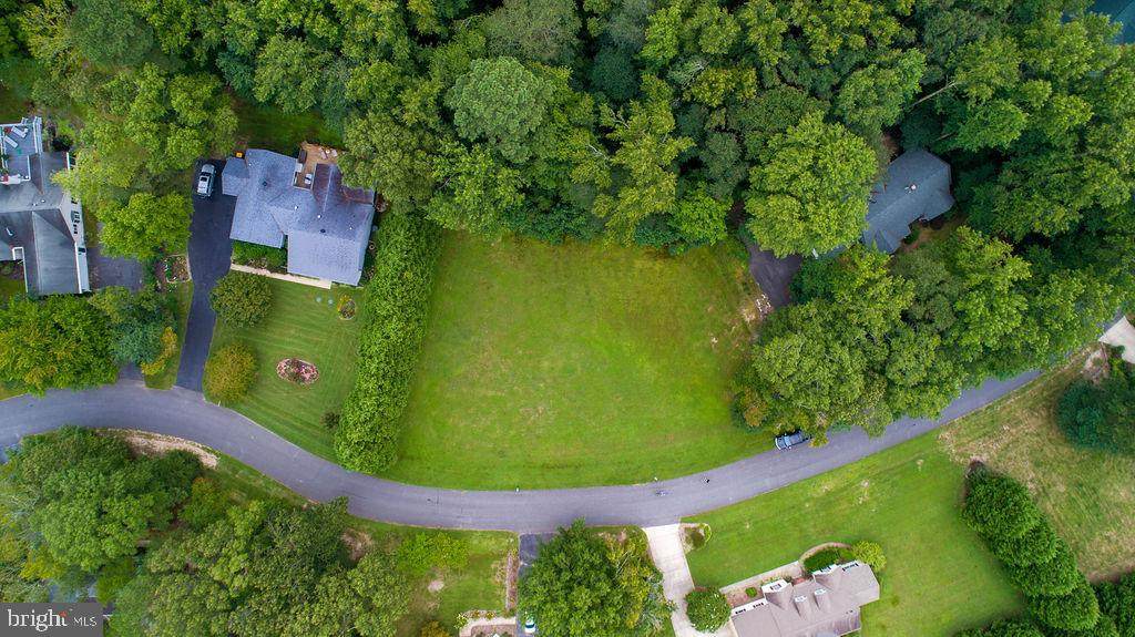 208 Tanglewood Drive - Photo 1