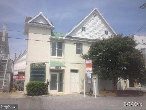 119 3RD Street - Photo 1