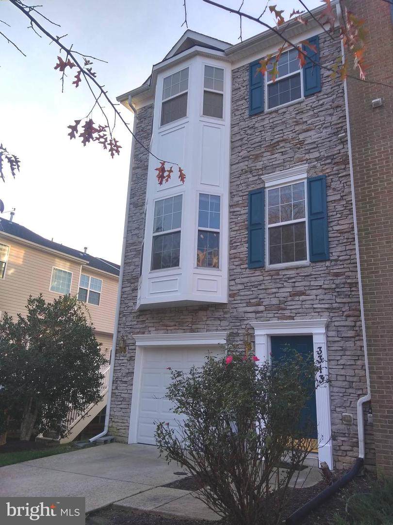 3313 Castle Ridge Circle - Photo 1
