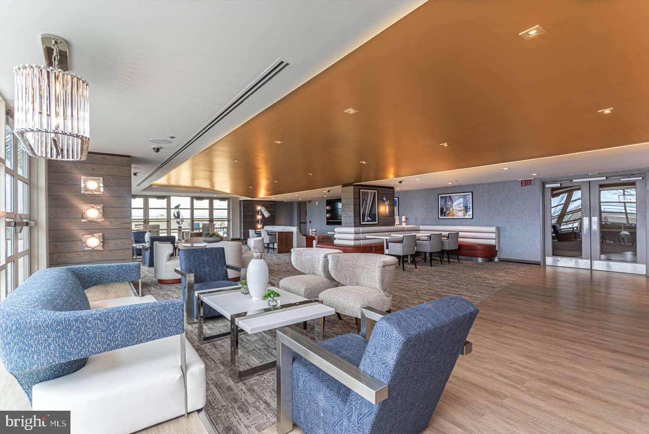 717 Columbus Boulevard - Photo 1