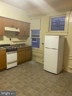 5033 Walnut Street - Photo 1