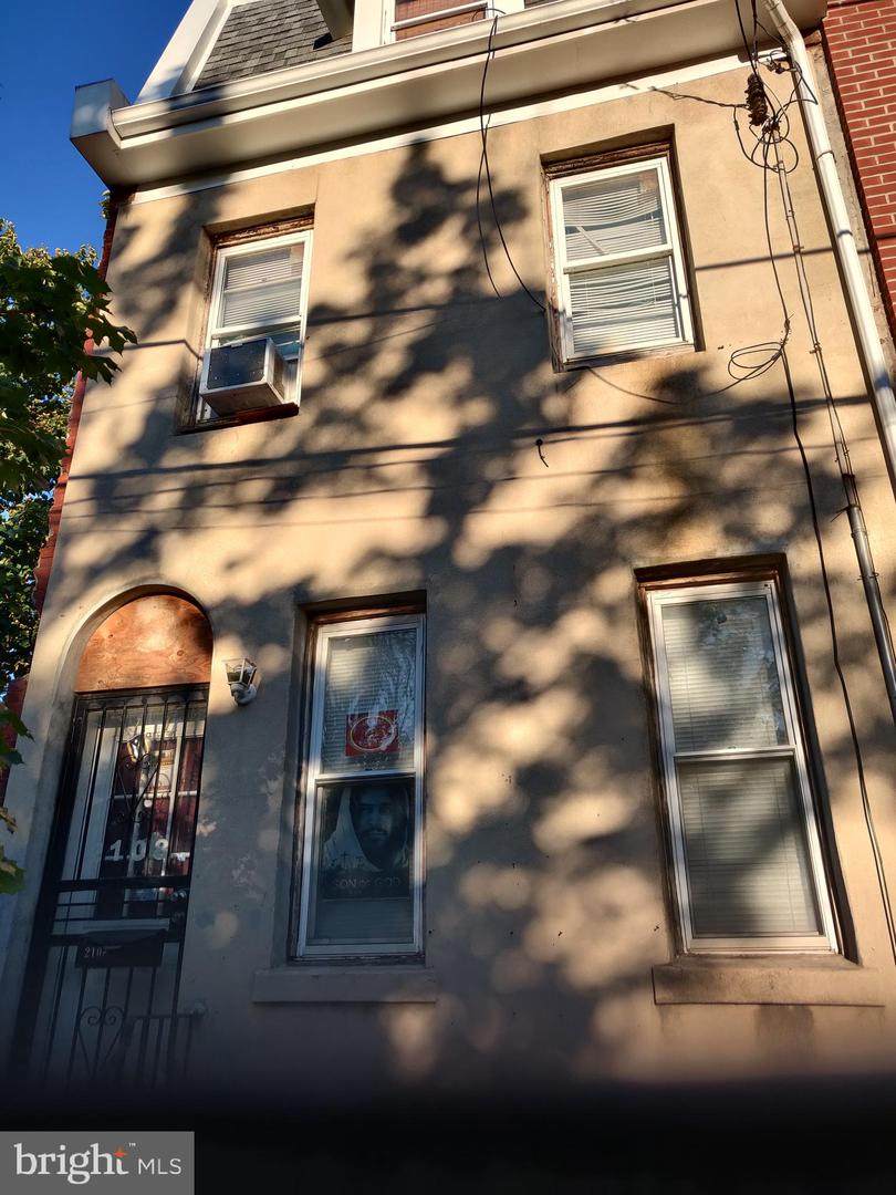 2108 7TH Street - Photo 1