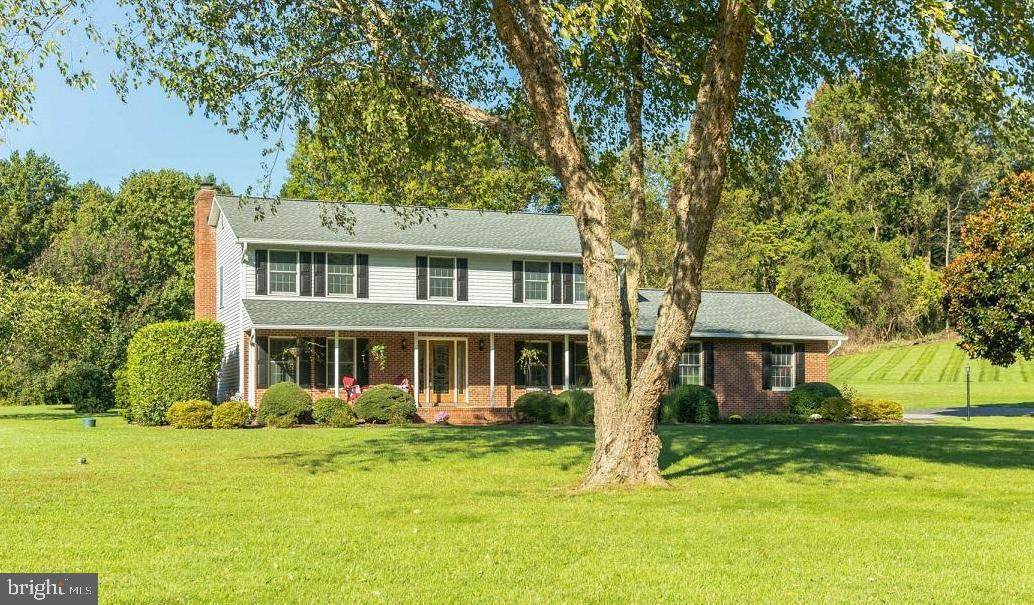 723 Charleston Court - Photo 1