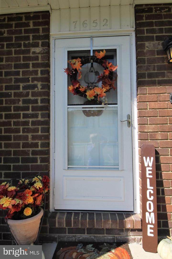 7652 Beth Noelle Court - Photo 1