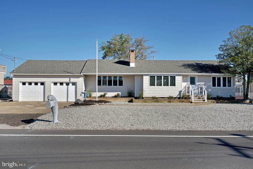 1012 Laurel Boulevard - Photo 1