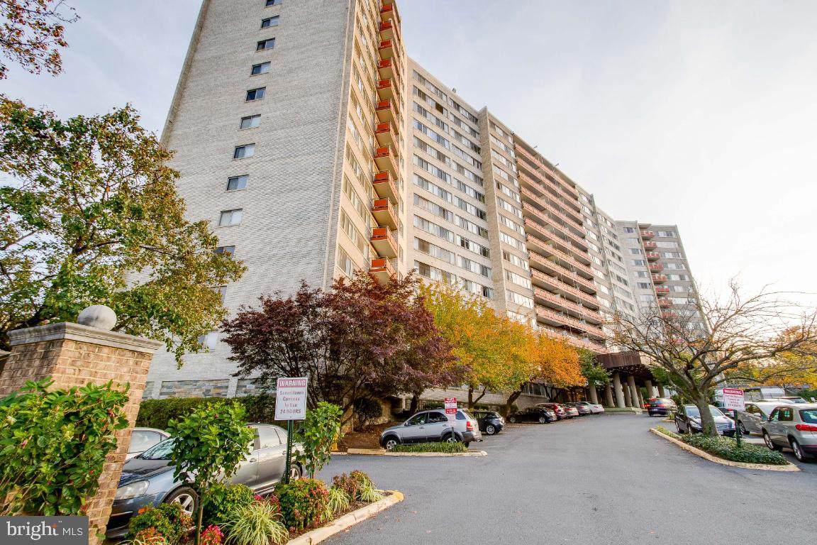 5340 Holmes Run Parkway - Photo 1