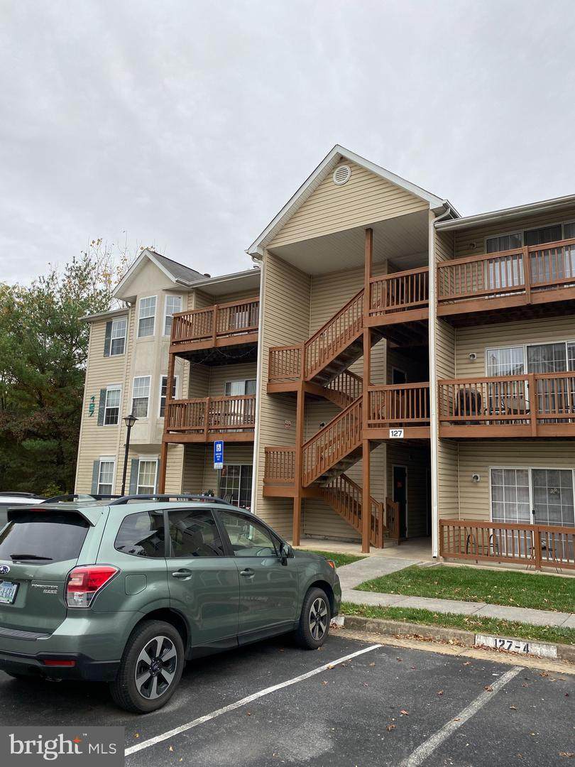 127 Brookland Terrace - Photo 1