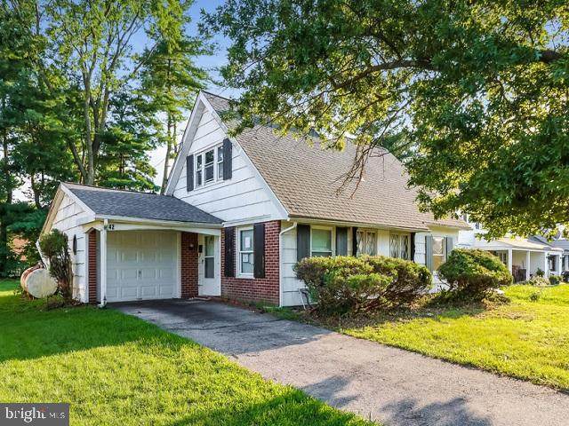 42 Bayberry Lane - Photo 1