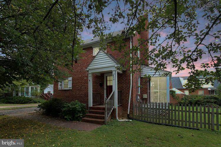 835 Buchanan Street - Photo 1