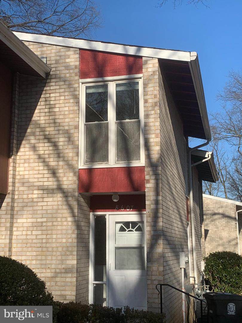 8607 Seasons Way - Photo 1