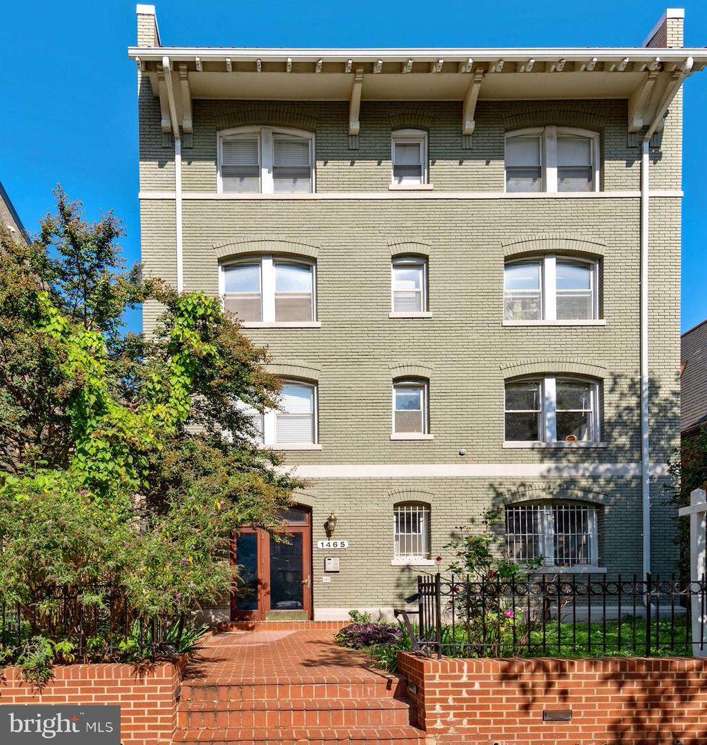 1465 Columbia Road - Photo 1