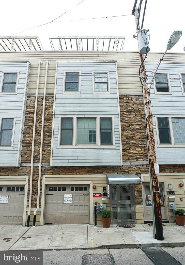 1102 Emily Street - Photo 1
