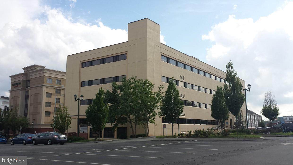 200 Park Road - Photo 1