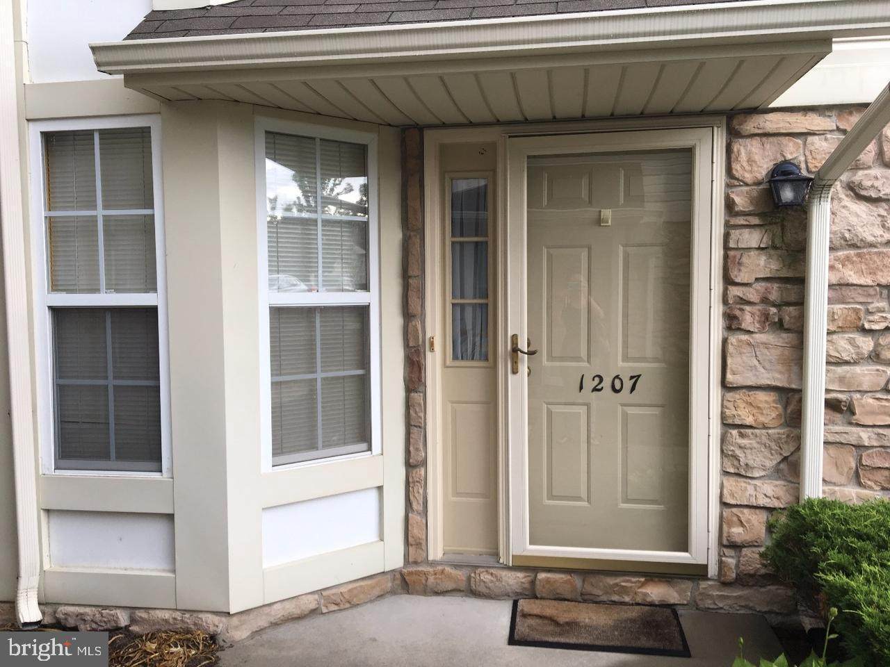 1207 Denby Court - Photo 1