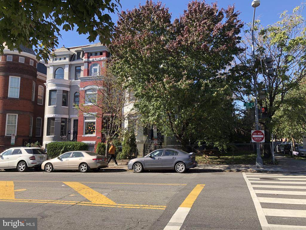 1300 W Street - Photo 1