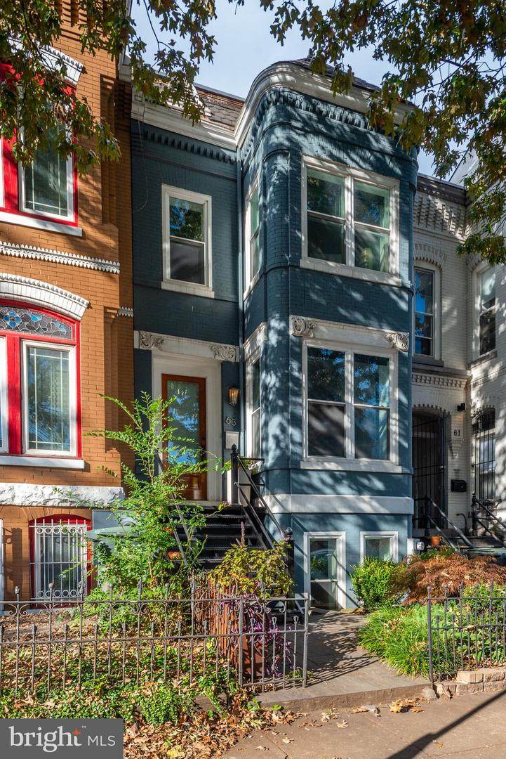 63 New York Avenue - Photo 1
