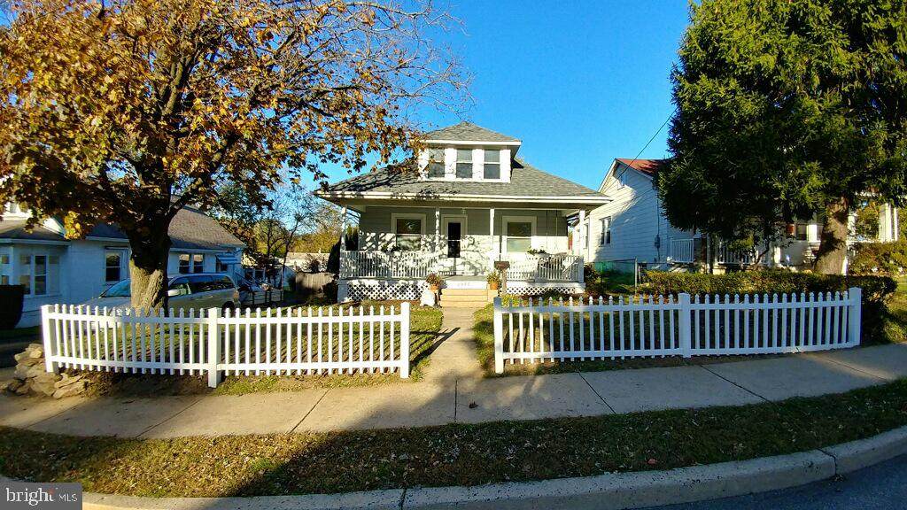 2045 Roy Avenue - Photo 1