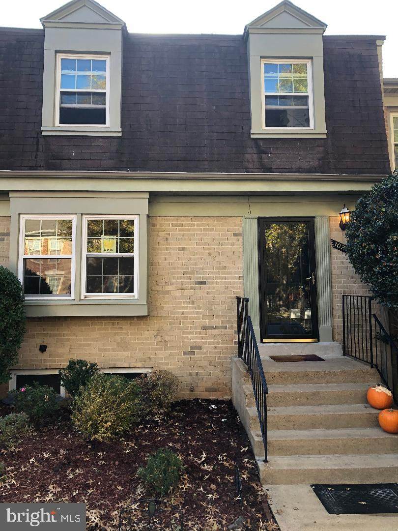 10261 Friendship Court - Photo 1