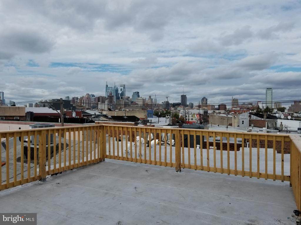 734 Ellsworth Street - Photo 1