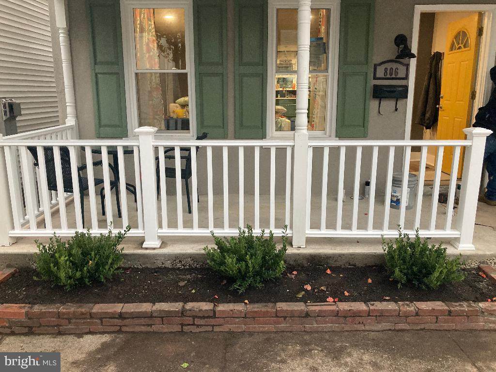 806 Forrest Street - Photo 1