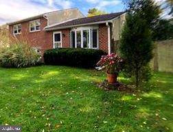 504 Sicklerville Road - Photo 1