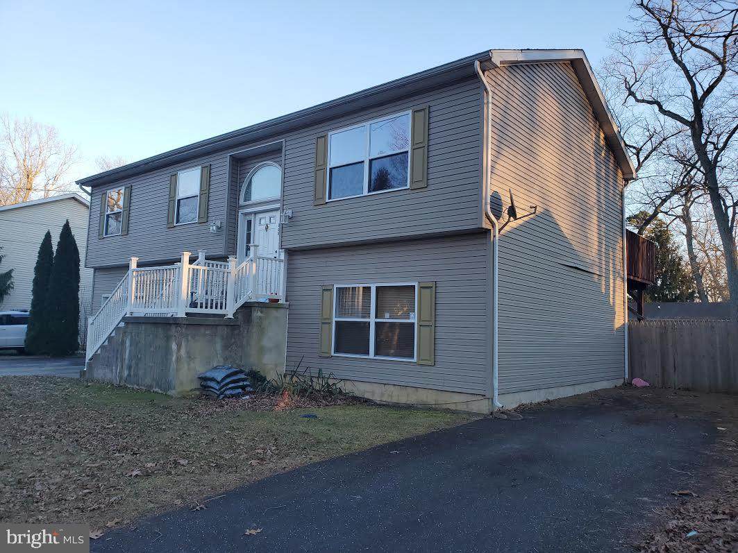 359 Phillips Avenue - Photo 1