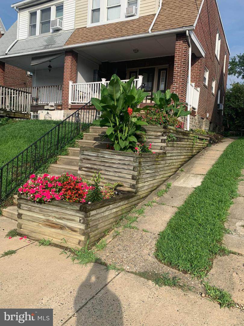 7338 Rockwell Avenue - Photo 1