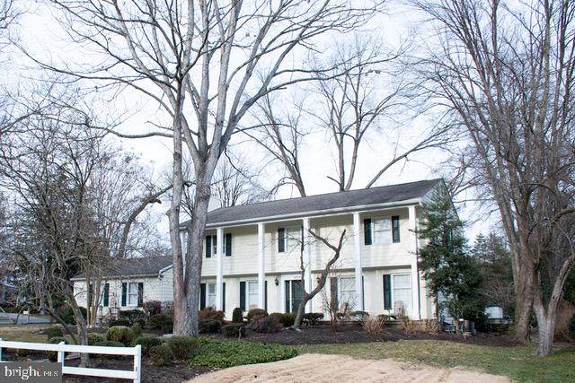 488 London Lane - Photo 1