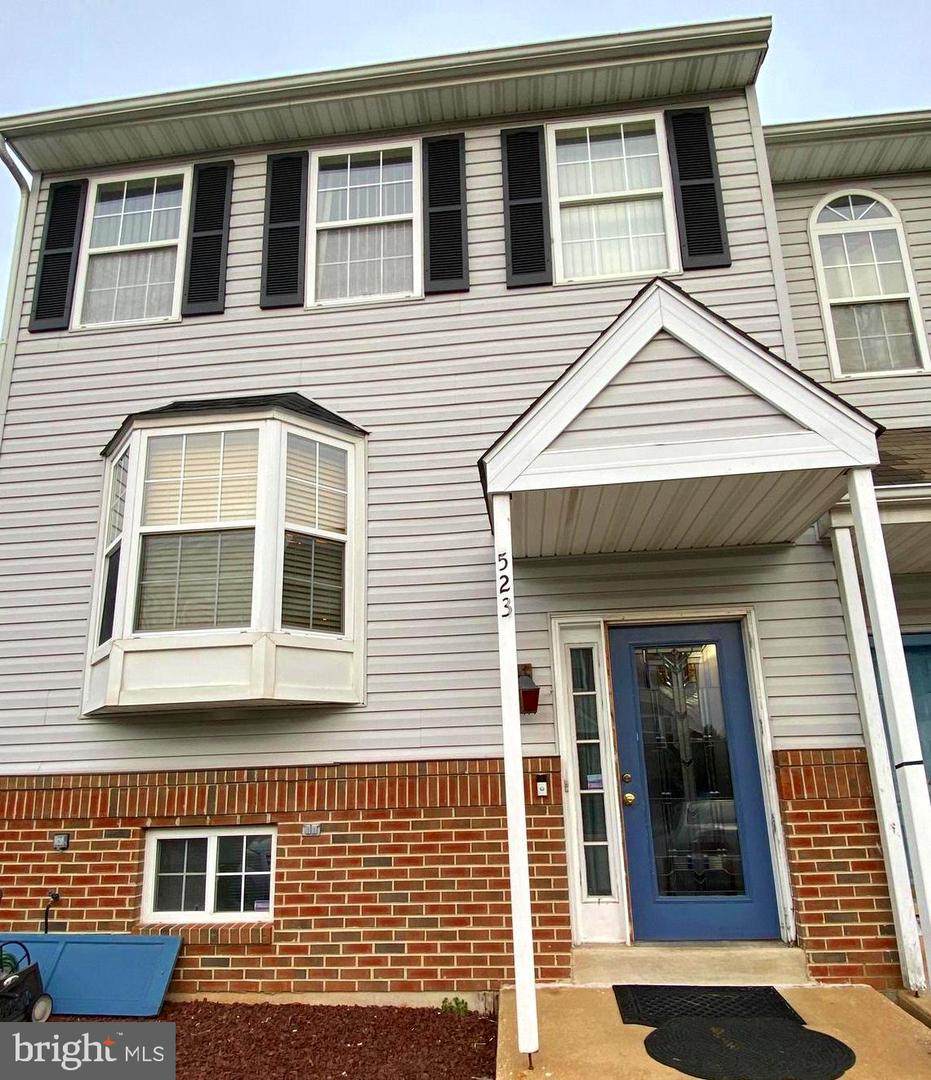 523 Canary Drive - Photo 1