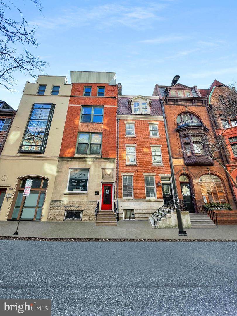 2022 Locust Street - Photo 1