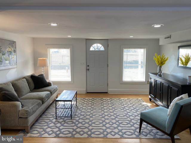 250 Ashmun Avenue - Photo 1