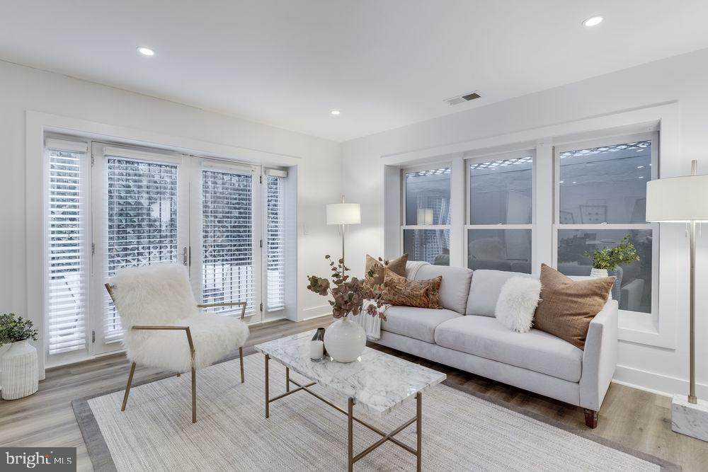 3422 Brown Street - Photo 1