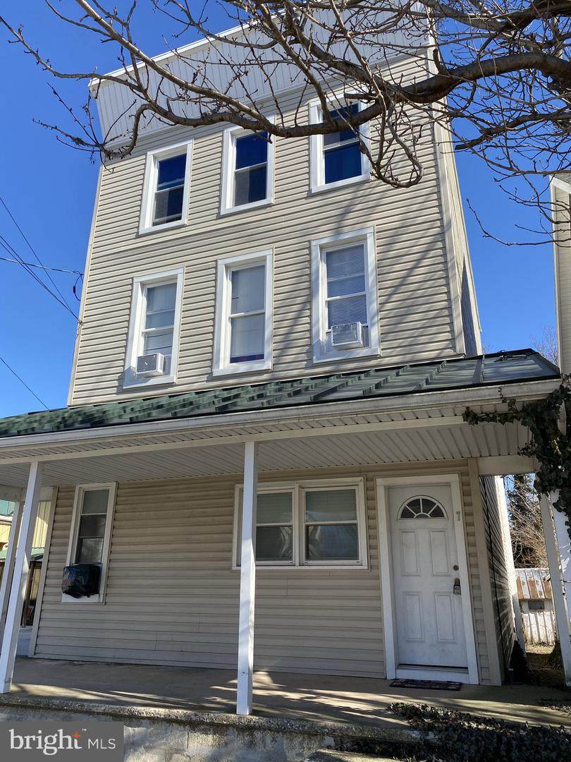 7 Main Street - Photo 1