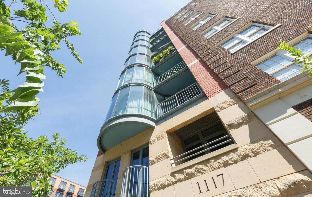 1117 10TH Street - Photo 1