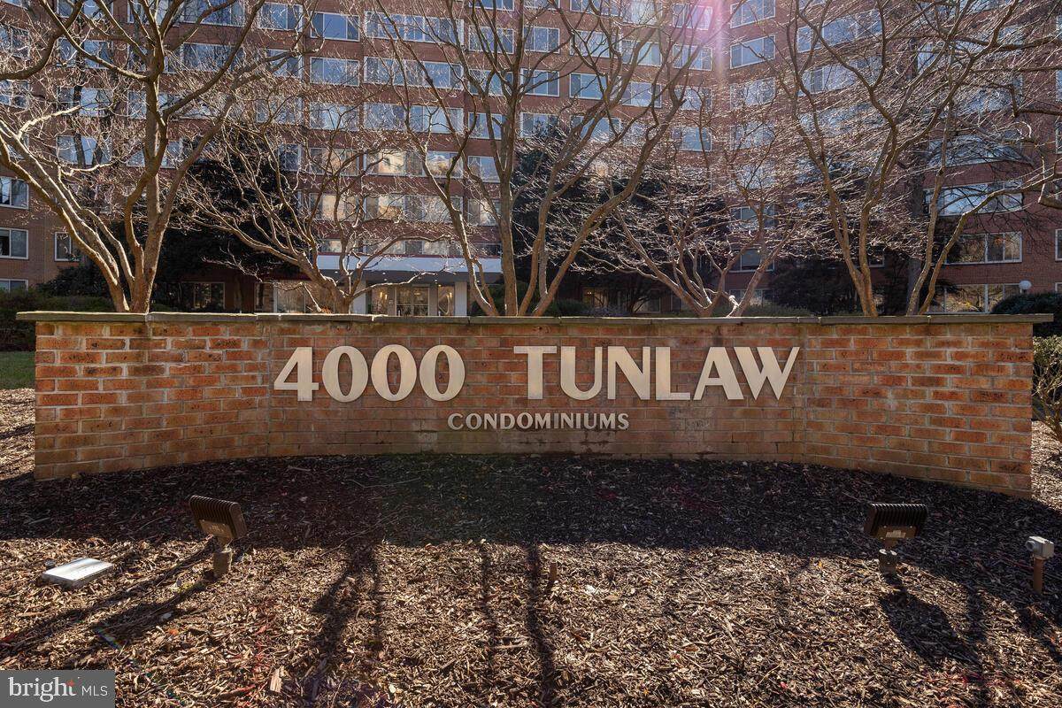 4000 Tunlaw Road - Photo 1
