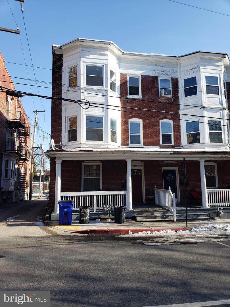 422 Locust Street - Photo 1